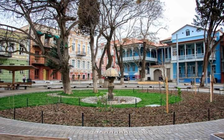 Apartment On Gudiashvili Тбилиси Екстериор снимка